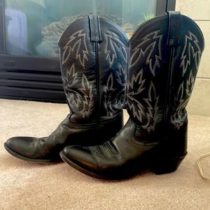 Black leather cowboy boots